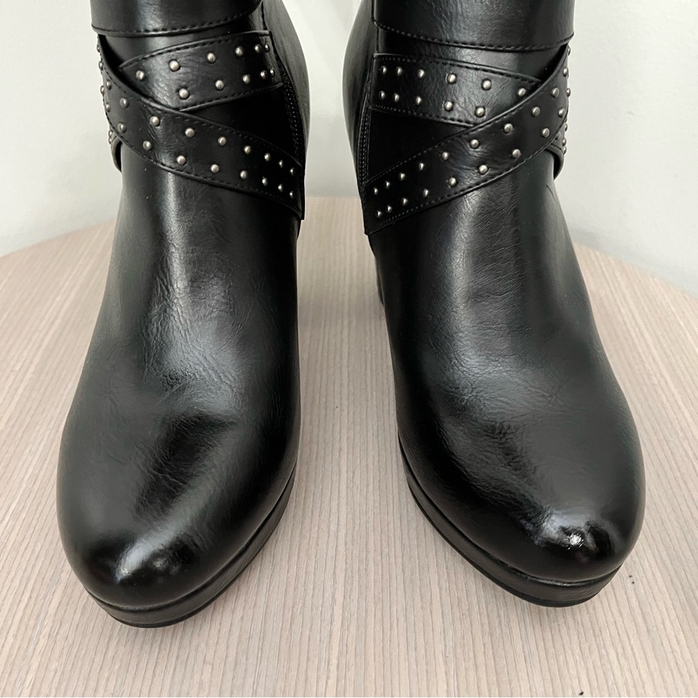 Milwaukee Leather Women’s Tall Black Studded Platform Heel Boots - Picture 12 of 14